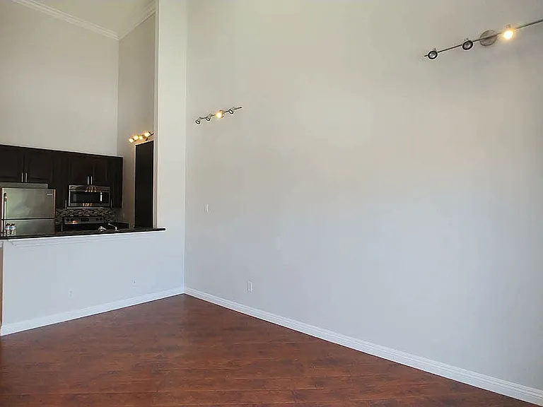 Villa De Adel Apts — Photo 139
