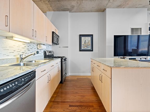5th image of 1720 S Michigan Ave APT 3114