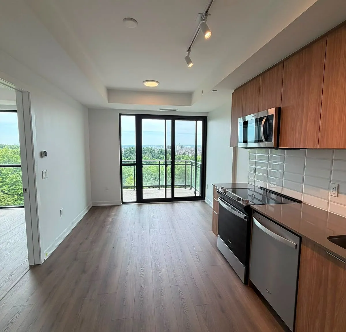 2 bed, $2,150 — Photo 4