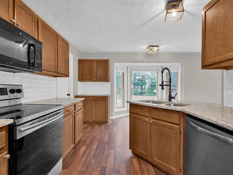 1717 Nuthatch Rd — Photo 21