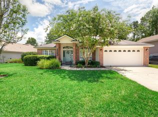 1723 Hawkins Cove Dr W, Jacksonville, FL 32246
