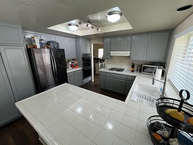 11932 Lewisia Ave — Photo 5