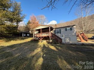 101 Highview Dr, Maggie Valley, NC 28751