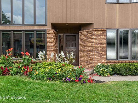 2nd image of 3133 Driftwood Ct