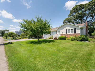 23 Staller Boulevard, Hampton Bays, NY, 11946