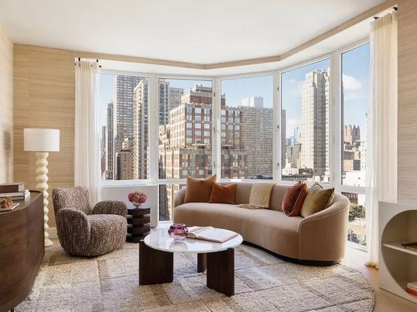 400 East 84th Street image 1 of 20