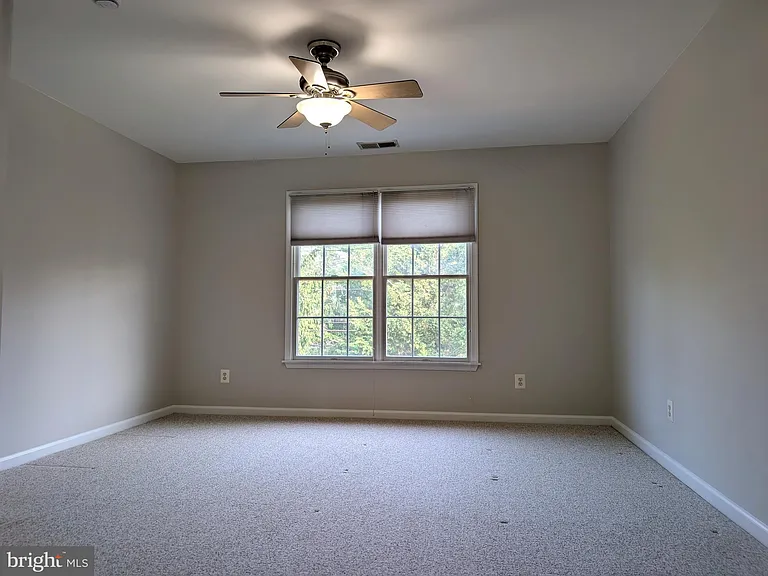 33 Trewbridge Ct — Photo 20