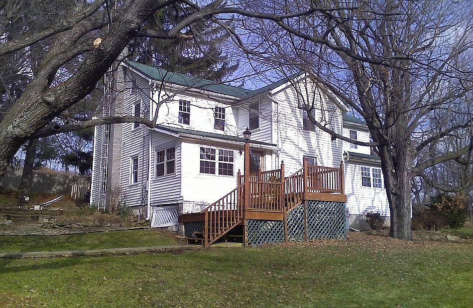 2nd image of 1212 Moores School Rd