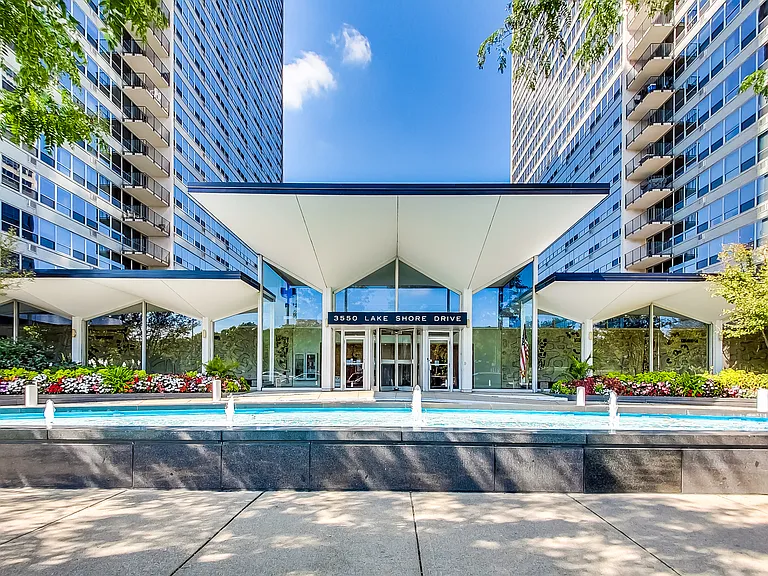 3550 N Lake Shore Dr #902 — Photo 1