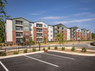 Middle Creek Lofts, Charlotte, NC 28213