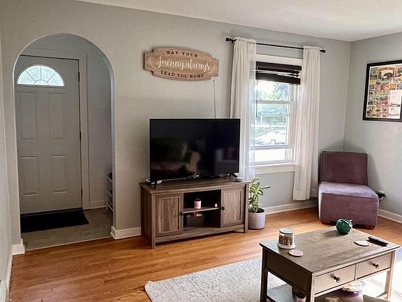 5th image of 2021 Johnson STREET