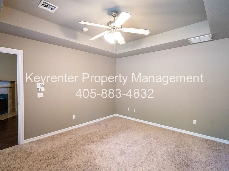 1301 Cedar Creek Dr — Photo 8