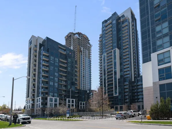 10 Meadowglen Pl #312, Toronto, ON M1G 0A8