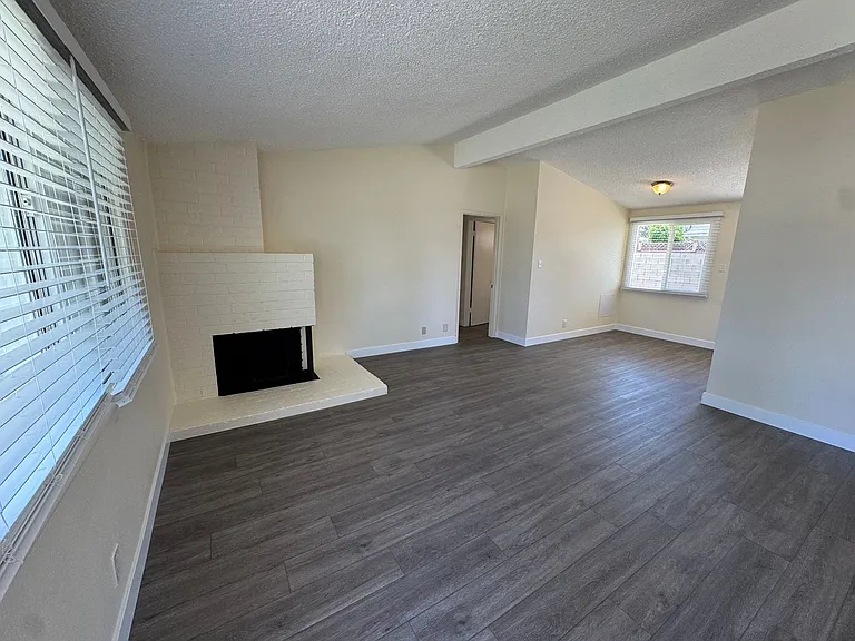 760 Dennis Ave — Photo 10