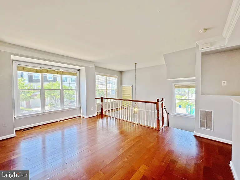8118 Rainwater Cir — Photo 12
