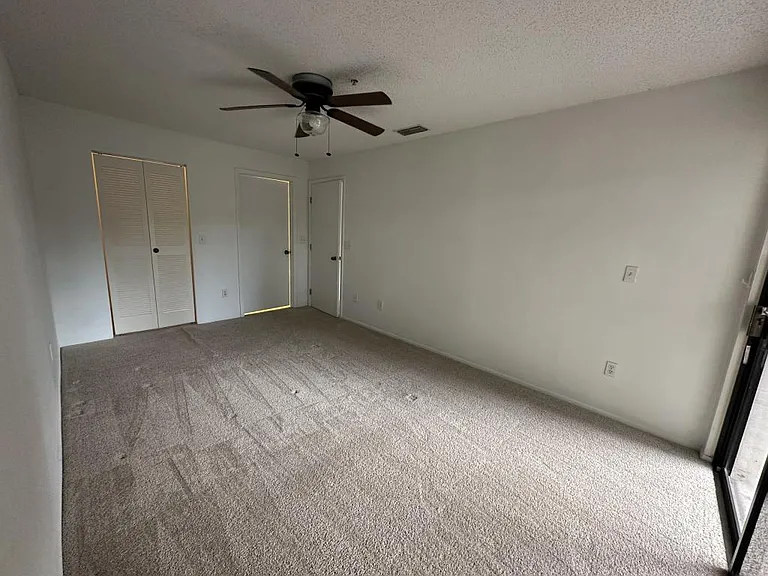 6002 Laketree Ln #G — Photo 11