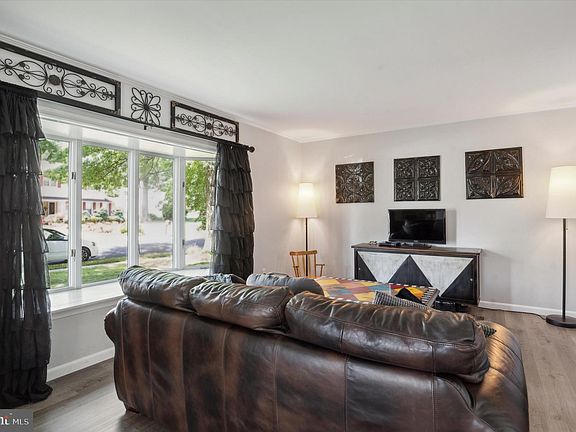 4th image of 3306 N Rockfield Dr
