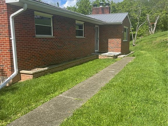 4th image of 1100 Ledge Hill Dr