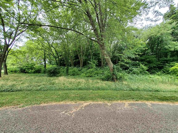 2nd image of Ln Ln #220-lot 39