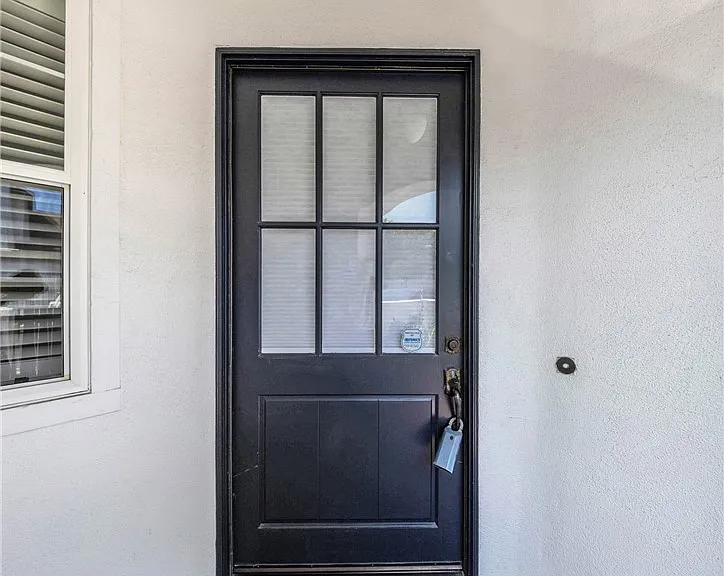 2 Gardengate Ln — Photo 7