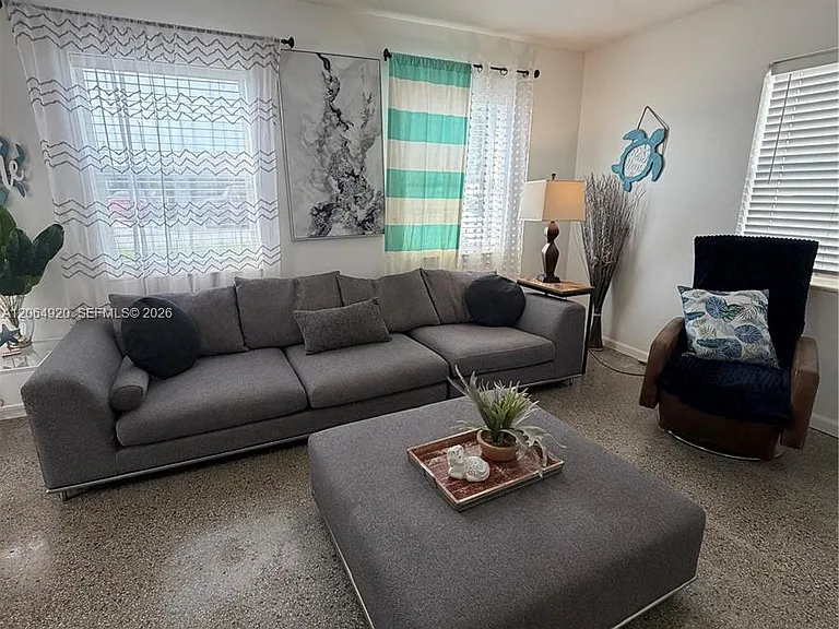 2130 McKinley St #1 — Photo 5