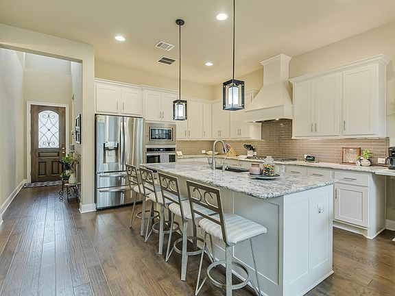4th image of 11339 Cottage Grv
