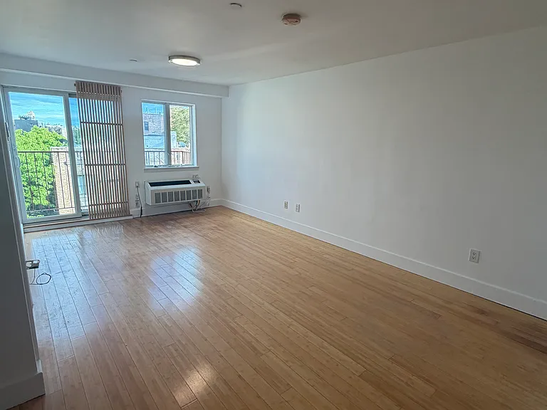 1735 Caton Ave #6D — Photo 3