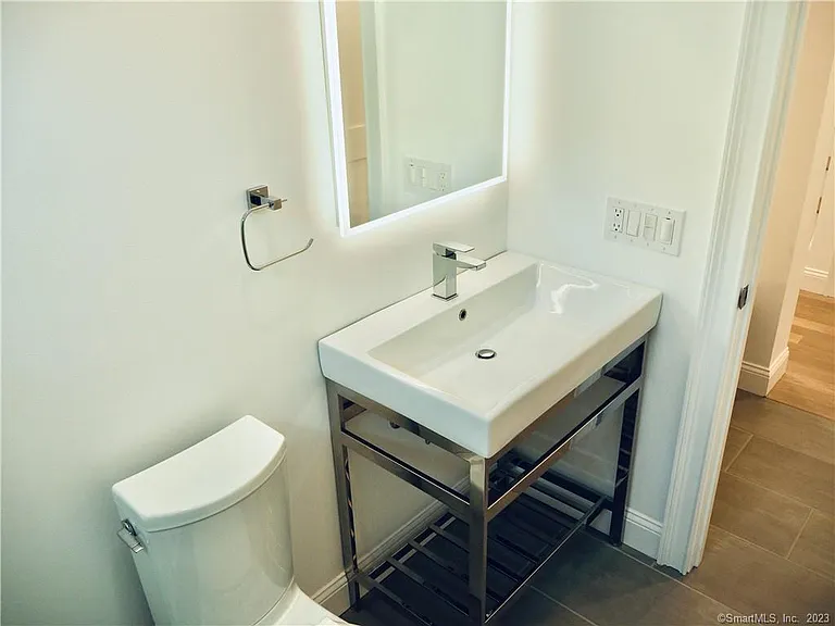 70 Seminary St #1 — Photo 9