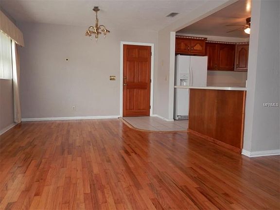 3rd image of 3328 W San Miguel St S