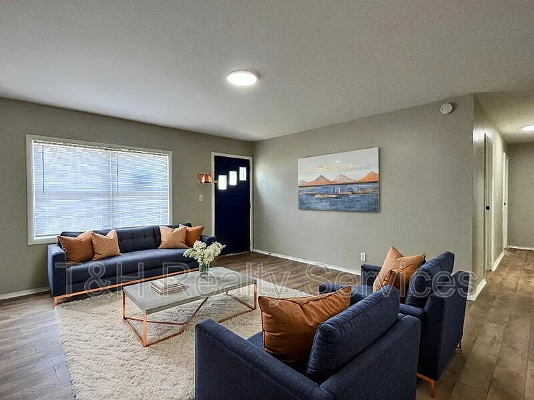 7845 Bonita Ct — Photo 2