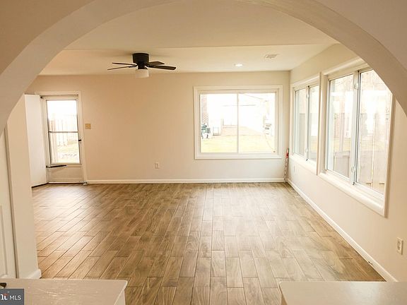 3rd image of 18427 Allspice Dr