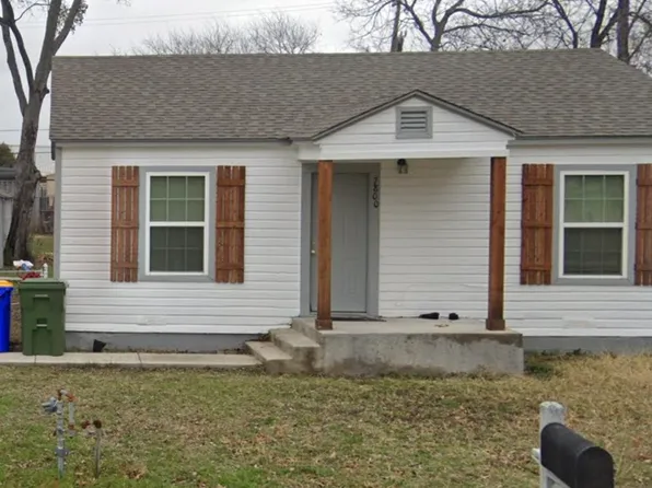7800 Smith St, White Settlement, TX 76108