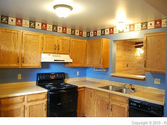 4th image of 554-B Manor Ct