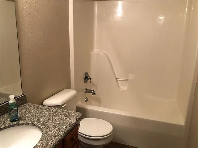 1064 Clairise Ct — Photo 27