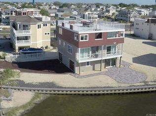 310 N 15th St, Surf City, NJ 08008