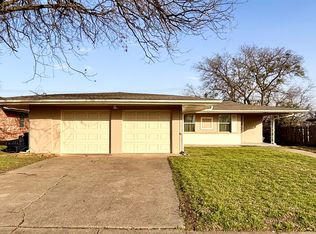 4313 Bonnie Dr, Fort Worth, TX 76116