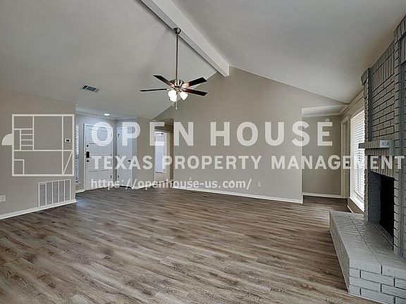 3rd image of 1313 Blum Ct