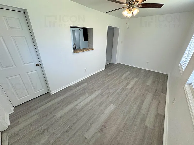 4361 NW 25th Pl — Photo 9