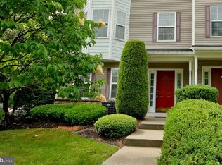 2 Turtle Ct, Delanco, NJ 08075