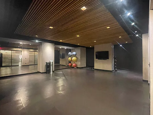 Rented by Corcoran | media 18