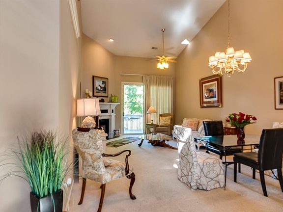 3rd image of 1070 Griffin Gate Dr