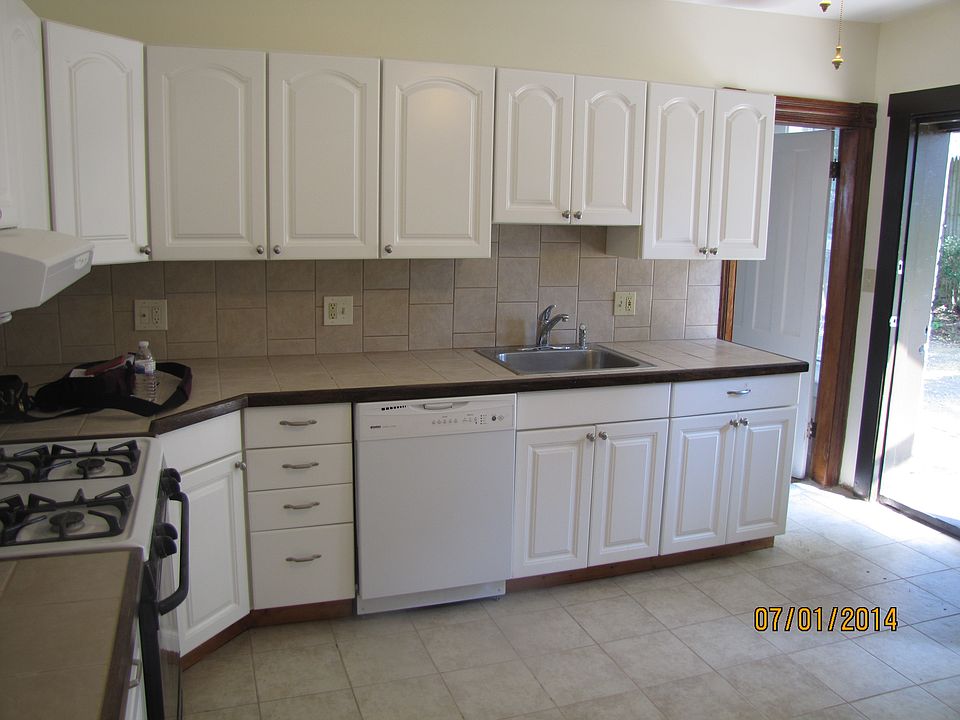 2nd image of 188 Wakelee Ave #1