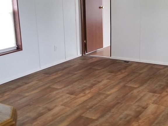 5th image of 804 E Blackwell St #9
