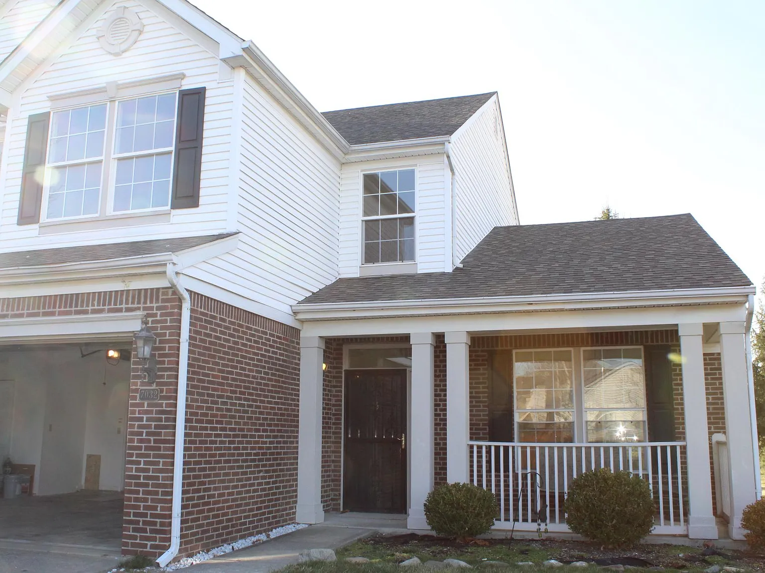 4 bed, 2232 sqft, $2,475 — Photo 2