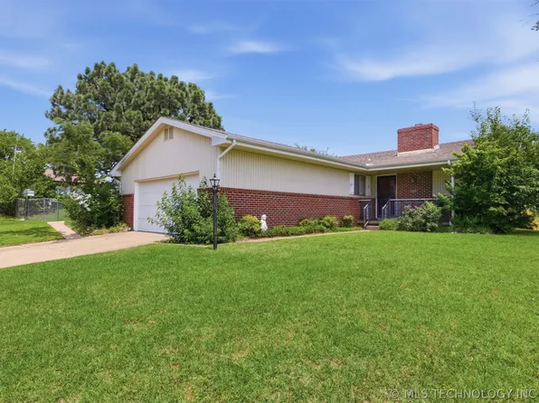 2223 S Vandalia Ave, Tulsa, OK 74114