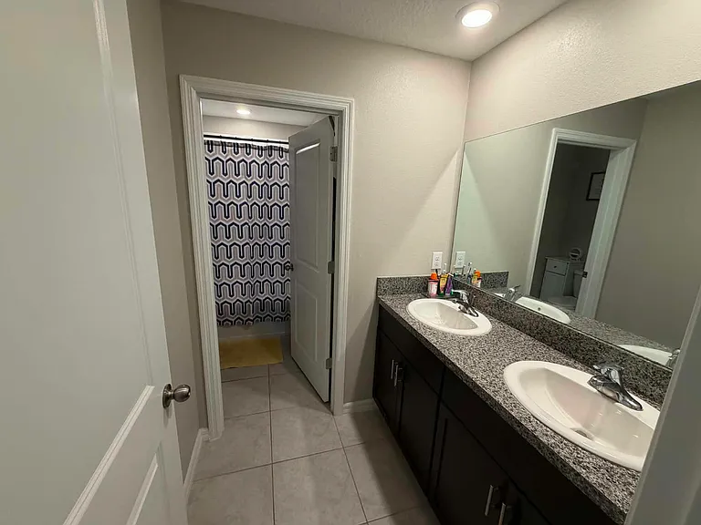 1049 Royal Empress Dr — Photo 14