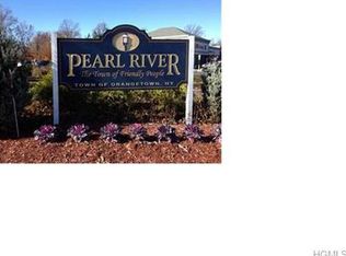 292 N Middletown Rd, Pearl River, NY 10965