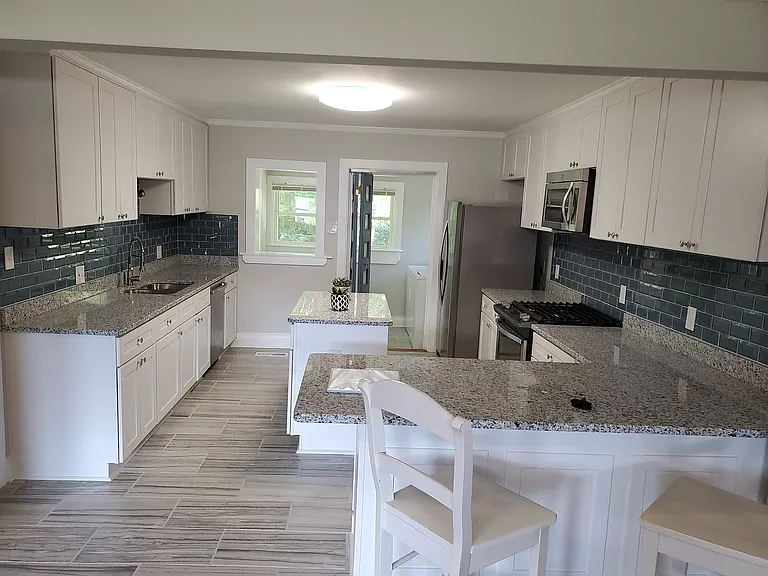 302 W Hill Ave S #302 — Photo 8
