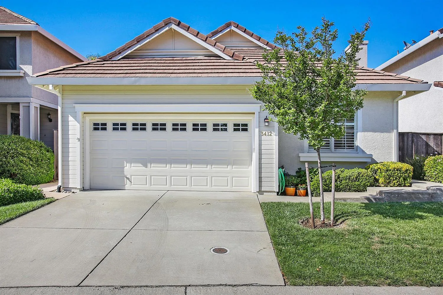 3412 Apollo Cir photo 1