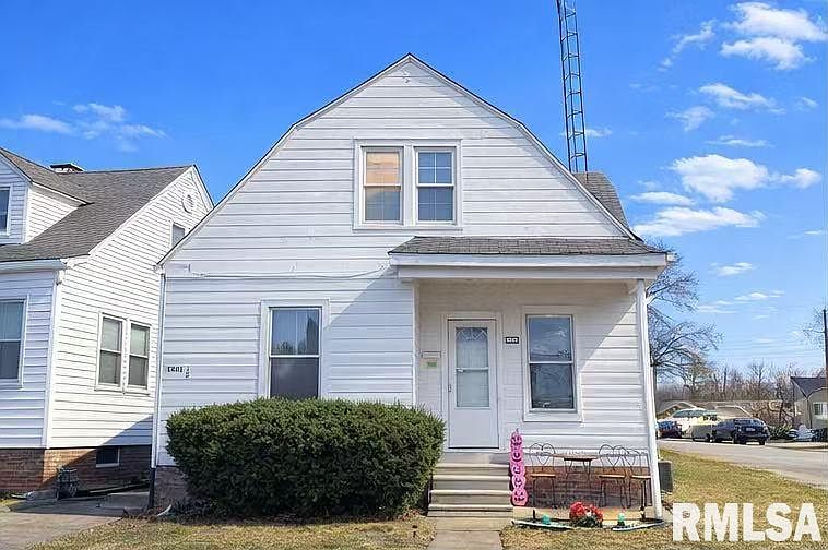 1st image of 1801 S 1st St